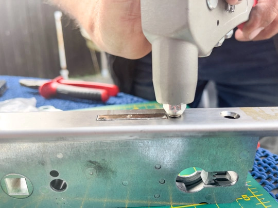 Reparatur einer Mehrfachverriegelung an der Haustür